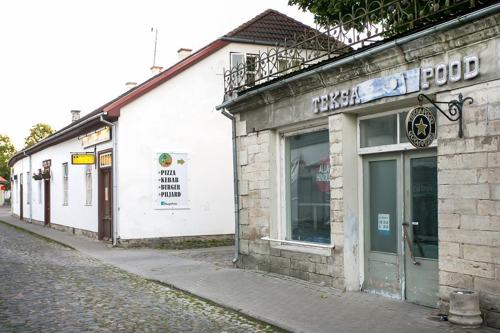 Guesthouse Laurits Kuressaare Eksteriør bilde
