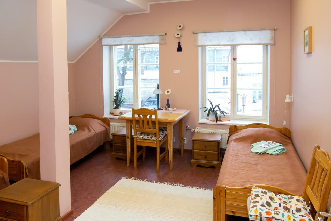 Guesthouse Laurits Kuressaare Eksteriør bilde
