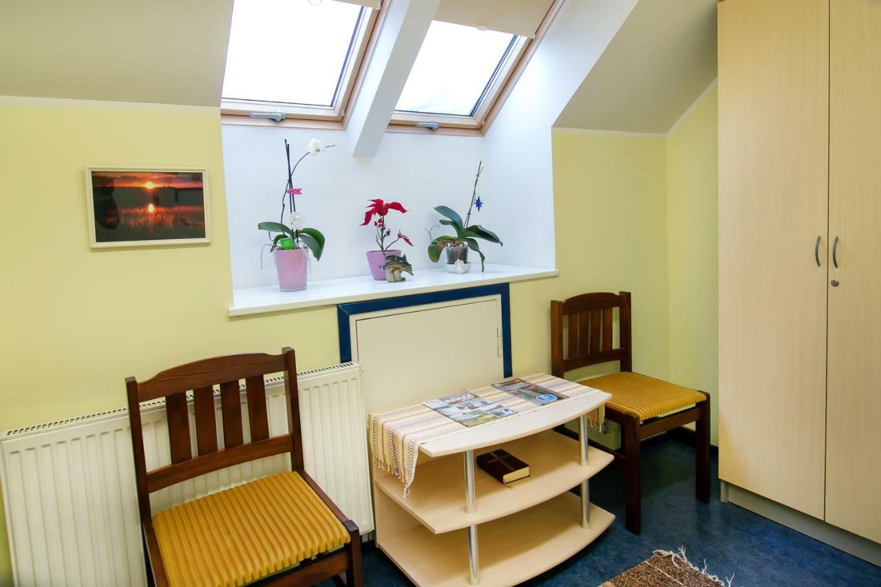 Guesthouse Laurits Kuressaare Eksteriør bilde