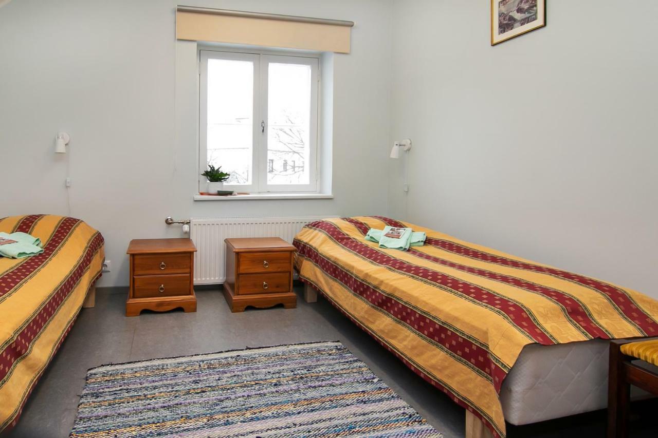 Guesthouse Laurits Kuressaare Eksteriør bilde